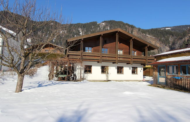 Quaint Mansion Near ski bus in Goldegg - Photo 63