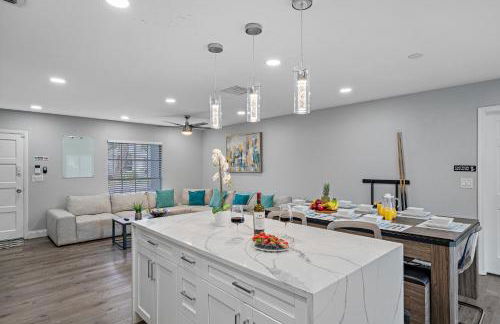 Breathtaking & Renovated Tampa Heated Pool House - Foto 21