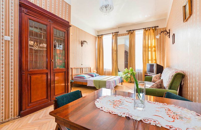 Feelathome on Lower Nevsky - Photo 1