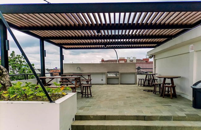 Modern Studio At Barsa City Apartment - Photo 20