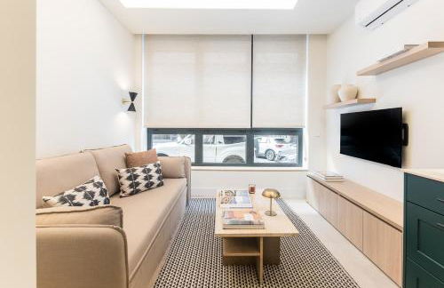 Homeclub Elegante y Acogedor Piso en Bernabéu I - Photo 3