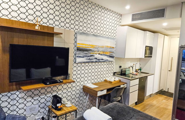 Illovo Central Apartments - Photo 12