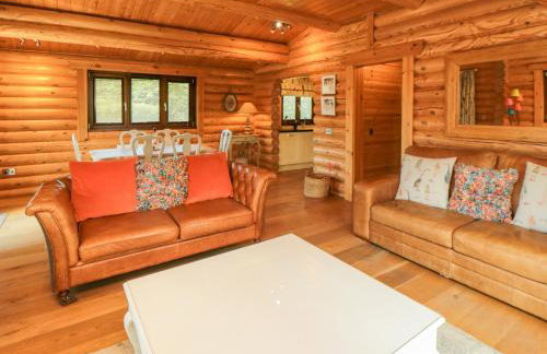 Roseberry Lodge 3 - Photo 3