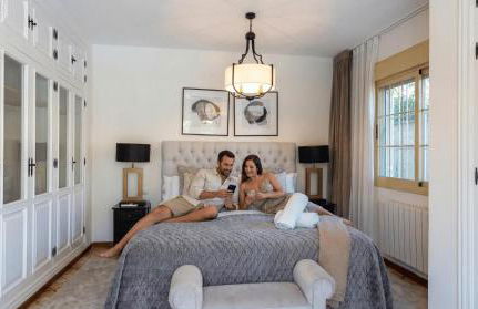 VACATION MARBELLA I Villa Bosquecito, Giant Private Heated Pool, 4min to the Beach, 6 BR, Spacious Villa - Foto 25