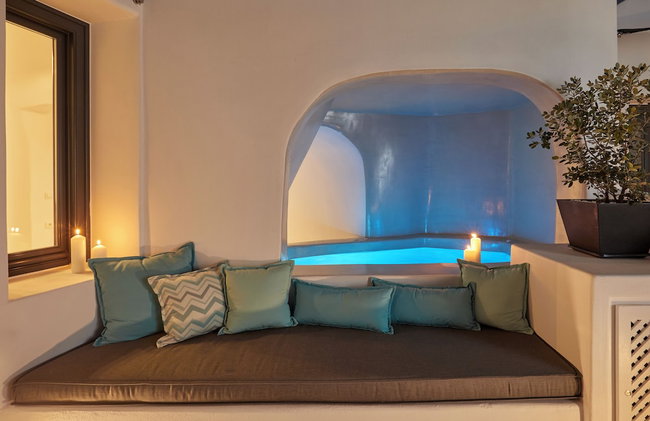 Blue Art Caves - Photo 21