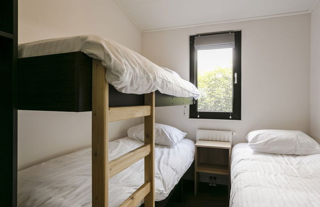 Chic Forest Lodge With Sauna - Photo 2