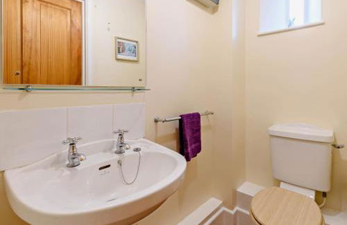 3 Bed in Bridport oc-dc087 - Photo 17