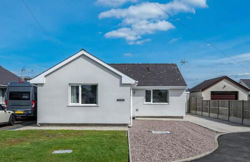 Family-Friendly Retreat between Beach & Mountains - Foto 24