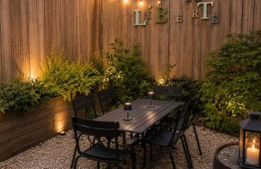 La Liberté, Loft 90 m2 rénové centre-ville, terrasse amenagee, jeux & parking - Foto 2