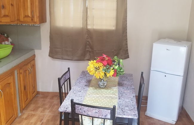 Vince's house - Photo 9