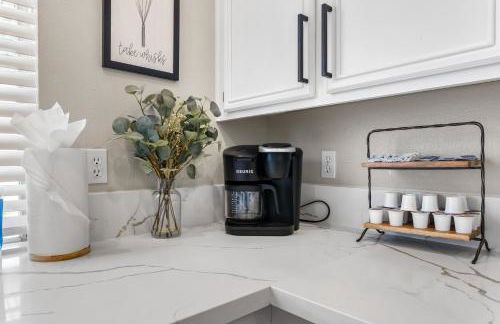 Cozy 5BR with Games and Pool for All - Foto 15