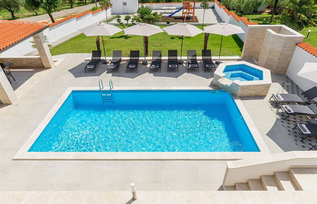 Aesthetic Villa With Private Pool - Foto 30