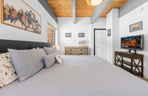 Tahoe City Retreat - For 8 - Foto 31