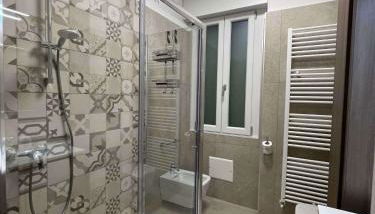 Camera Samantha Legnago - Foto 5, Shower