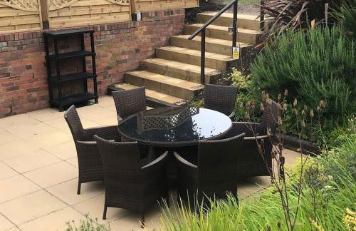 The Cottage, with Superking bed & private patio - Foto 7