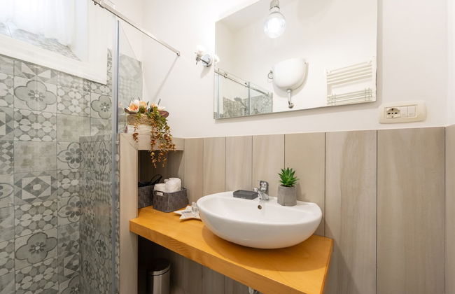 Palazzo della Porta - Via Toledo 55 - Foto 28