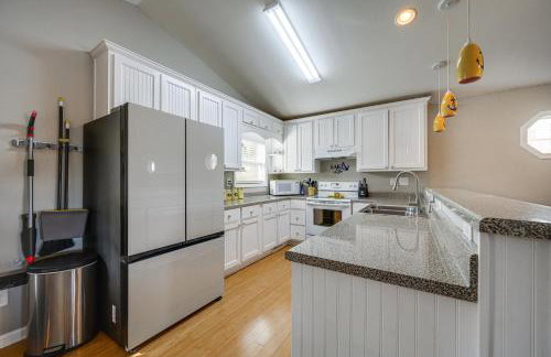 Lakefront Eatonton Getaway with Dock and Grill! - Foto 9