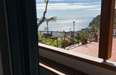 Tropical Garden - Photo 35