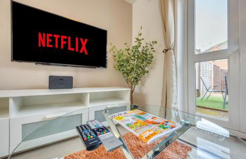 Oakbridge House - 6 mins drive to CMK - Free Parking, Fast WiFi, Smart TVs with Sky and Netflix by Yoko Property - Foto 4