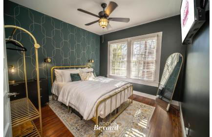 The Royal Treatment - Photo 31