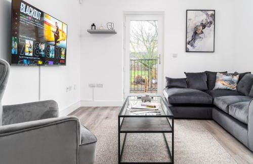 Stylish 2 Bed Apartment - Balcony - Private Parking - Netflix 4MC - Foto 1