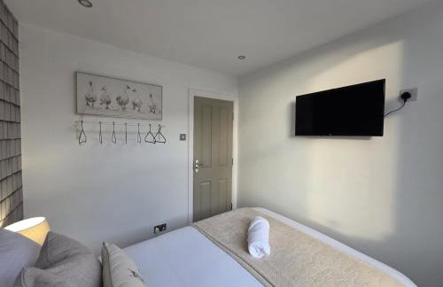 #18 Anfield 5 min walk Sleeps 7 4BR 5Bed 3Bathrms - Photo 10