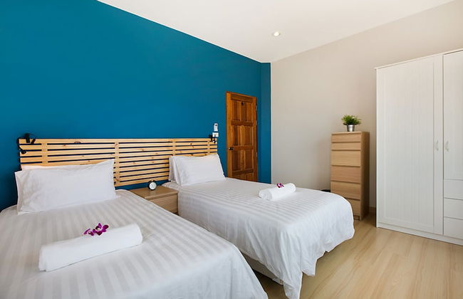 The Moonrakers - Photo 11