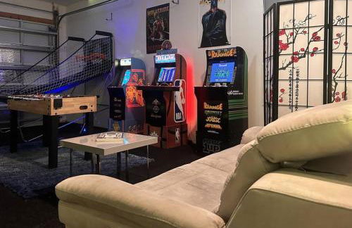 Luxury Mansion, Game Room, Pool, Rooftop, Skyline, Walk to Las Olas - Foto 53