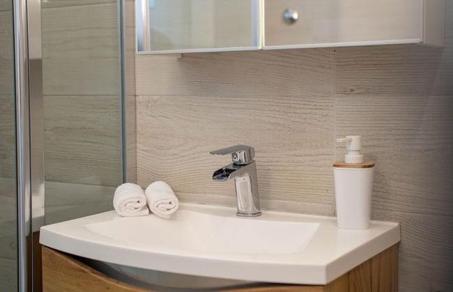 Sunny Apartments - Photo 53