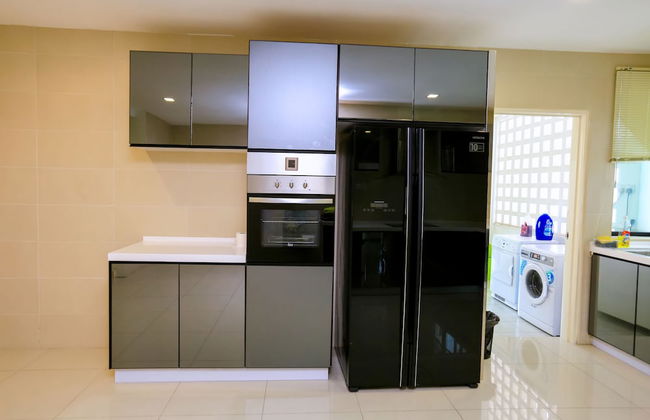 Richmond & Aston Kiara Suites KL - Photo 10