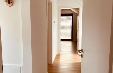 DachNest - Wundervolles neues Dachgeschoss Apartment für bis zu 4 Personen in Kirchentellinsfurt - Foto 30