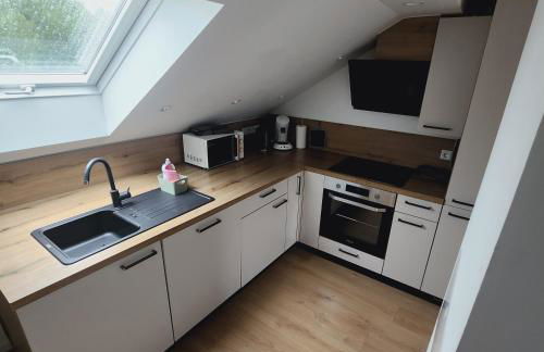 Apartment Katarina Oberasbach 24h Self Checkin mit Klimaanlage 6 Minuten von Playmobil Fun Park - Foto 12