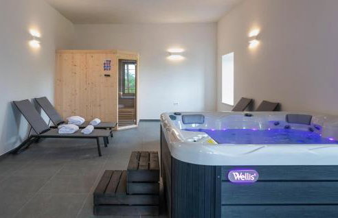 Gorgeous Home In Pican With Sauna - Foto 3