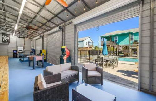 Gorgeous Home with Huge Private Pool and Game Room - Foto 3