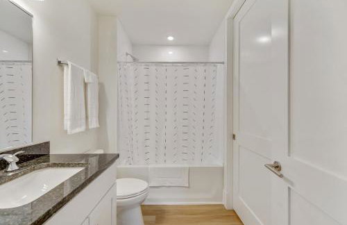 Golden Luxury 1BR - Balcony - High Rise - Foto 15