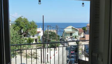 Mandraki House Upper, 100m from Kaminaki Beach - Foto 4