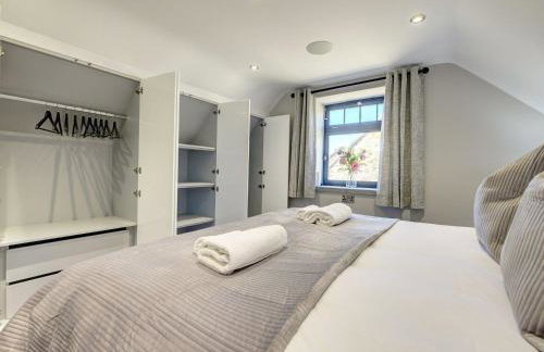 The Gate House - Photo 43