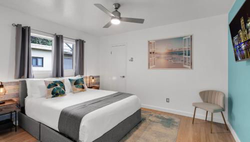 Stunning 4BR Oasis with Pool, 14 minutes to the Ocean - Foto 5