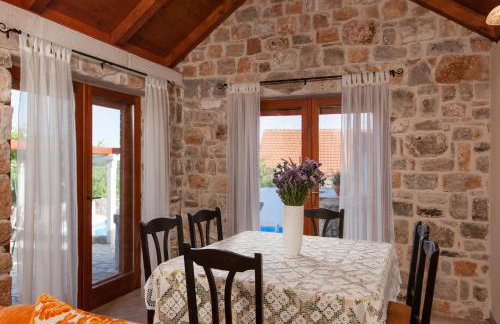 Countryside Family Villa with Private Pool - Photo 22