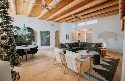 Buffalo Escape-Private Hot Tub in serene Corrales-Mountain View-Pet Friendly-No Pet Fee! - Foto 19