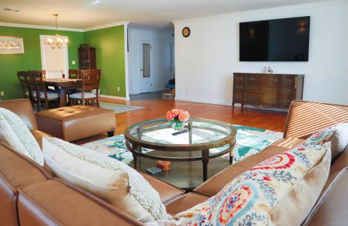 The Yuzu stunning mountain retreat with hot tub - Foto 77