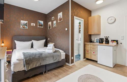 Vorstadtoase für 3 - Queensize-Bett, Schlafcouch, Parkplatz & Netflix - Nähe BER - Foto 4