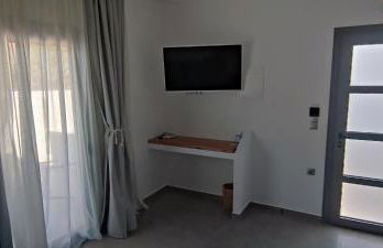 SKYROS BLUE SUITES - Photo 39