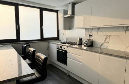 4 Bed Flat in Hoxton Zone 1 with Balcony - Foto 30