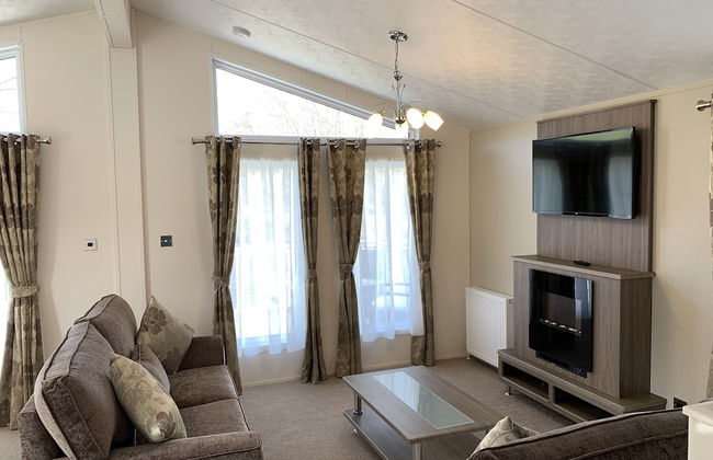 Riverside Rothbury Superior Lodge - Photo 13