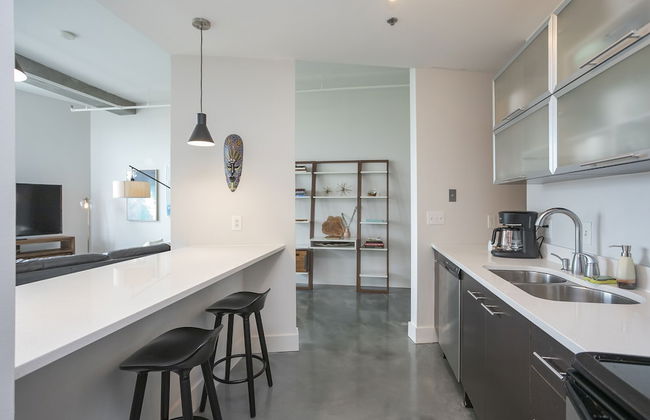 Sleek Furnished Modern Downtown Condo - Foto 11