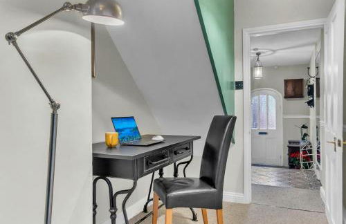 Charming Reigate Cottage Retreat - Foto 12