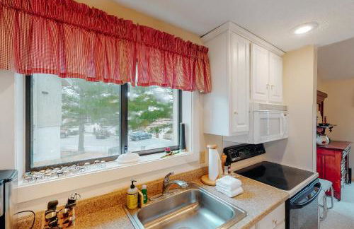 Bromley Village - Clovers 767A - Photo 6