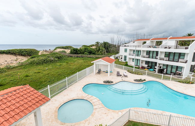 3 Bedroom Oceanfront Beach House - Photo 16