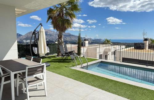 Preciosa villa con piscina privada y vistas al mar - Foto 16